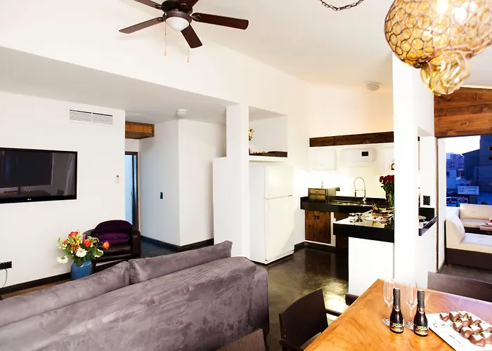 Bahia & House Hotel 4*