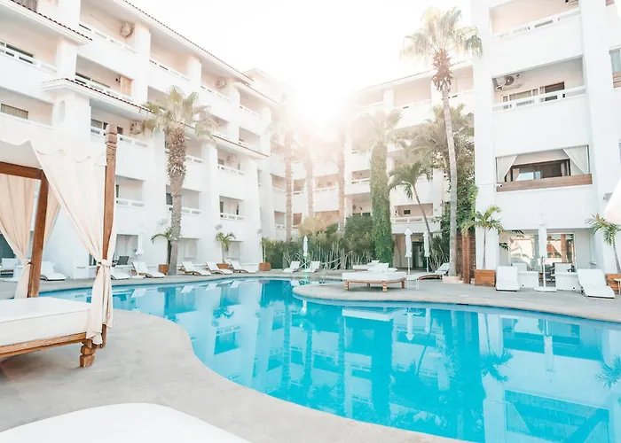 Hotel Bahia & House