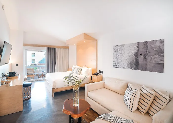Hotel Bahia & House